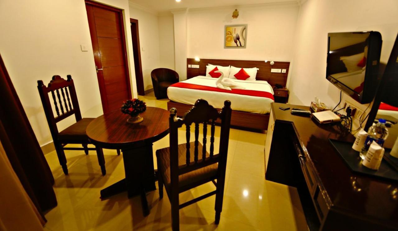 Hotel Nithya コッタヤム エクステリア 写真