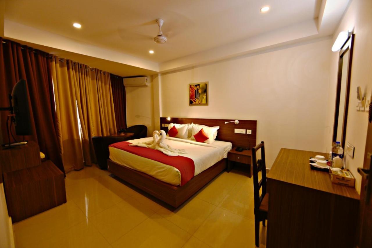 Hotel Nithya コッタヤム エクステリア 写真
